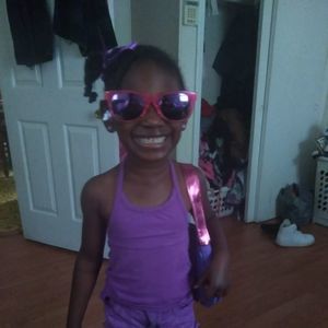 Meet your Posher, Charlamika